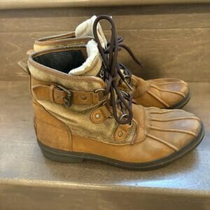 UGG Boots Womens Size 8.5 Brown Waterproof Shearling Lined Winter Duck Lace Up